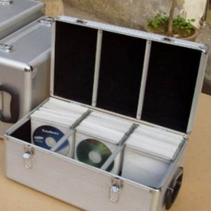 https://www.luckycasefactory.com/blog/top-7-lp-cd-case-manufacturers-in-china/