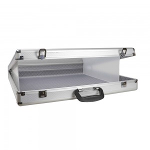 https://www.luckycasefactory.com/blog/how-acrylic-aluminum-display-cases-enhance-your-collection/
