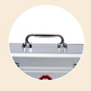 https://www.luckycasefactory.com/portable-aluminum-medical-case-medicine-storage-first-aid-box-product/
