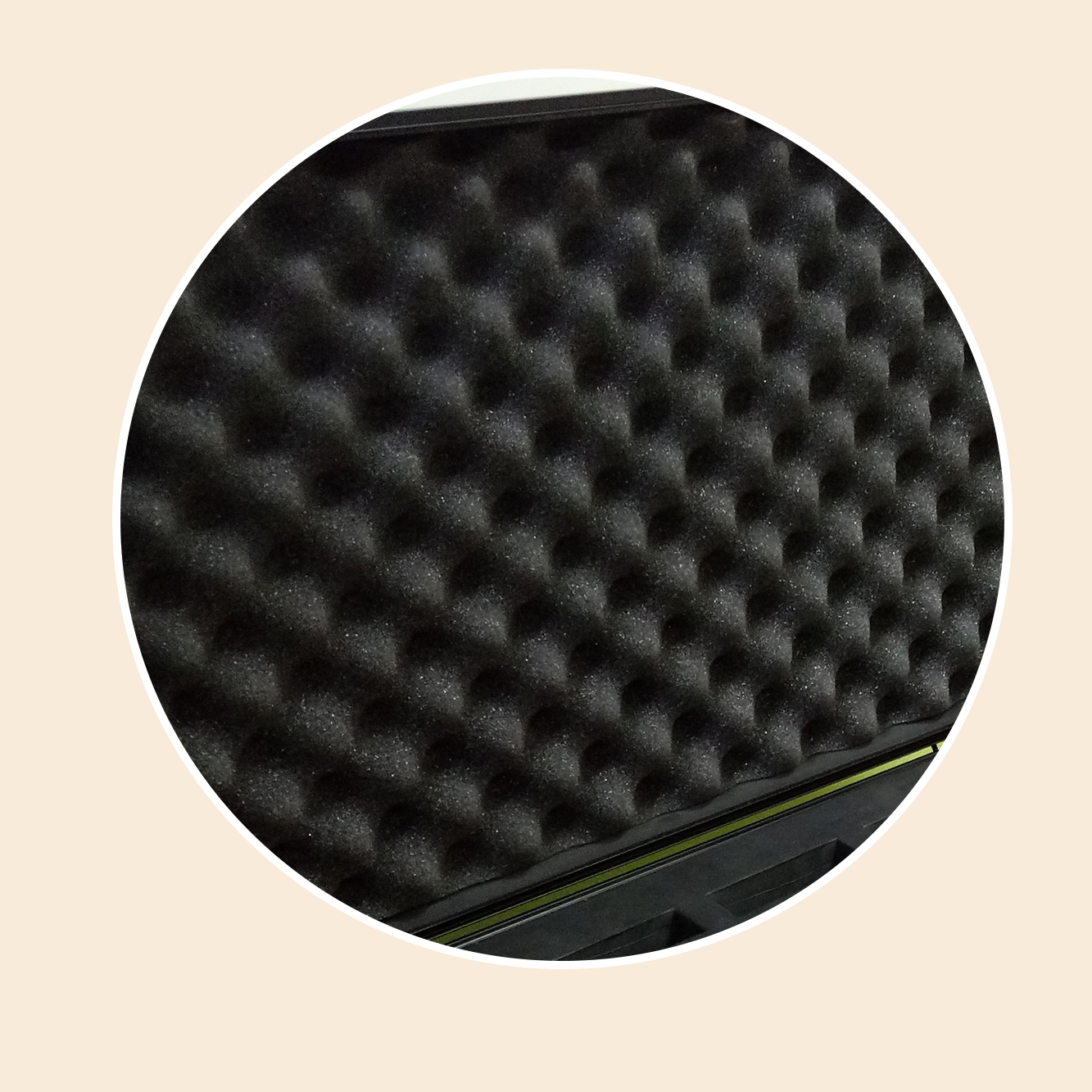https://www.luckycasefactory.com/premium-aluminium-storage-case-for-25-watches-product/