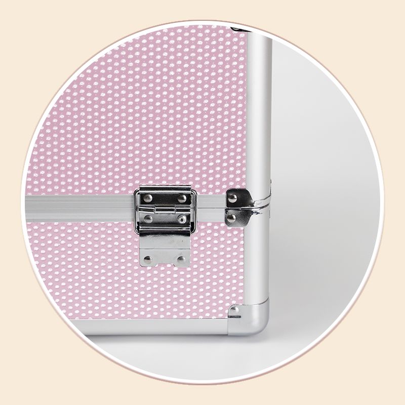 https://www.luckycasefactory.com/compact-aluminum-cosmetic-case-with-trays-product/