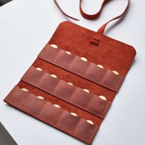 https://www.luckycasefactory.com/blog/types-of-coin-cases-which-one-is-best-for-your-collection/