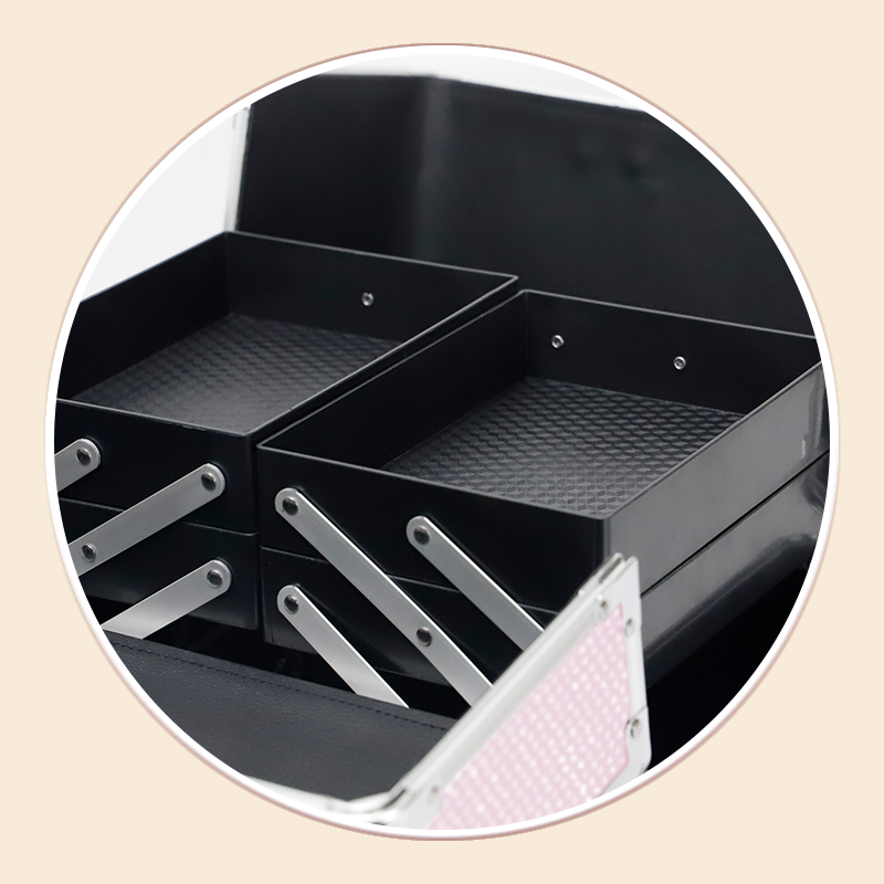 https://www.luckycasefactory.com/compact-aluminum-cosmetic-case-with-trays-product/