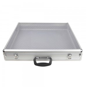 https://www.luckycasefactory.com/blog/how-acrylic-aluminum-display-cases-enhance-your-collection/