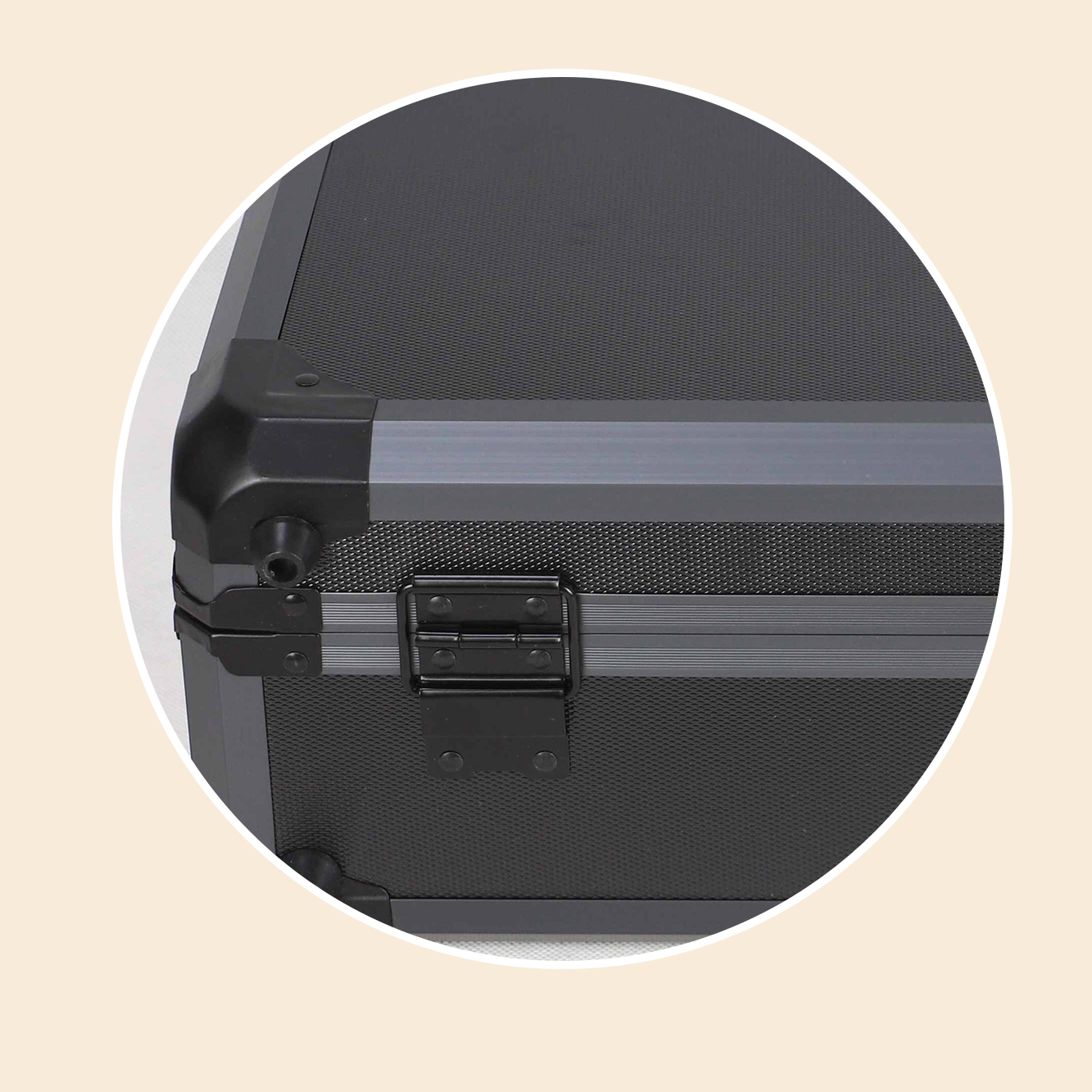 https://www.luckycasefactory.com/aluminum-case/