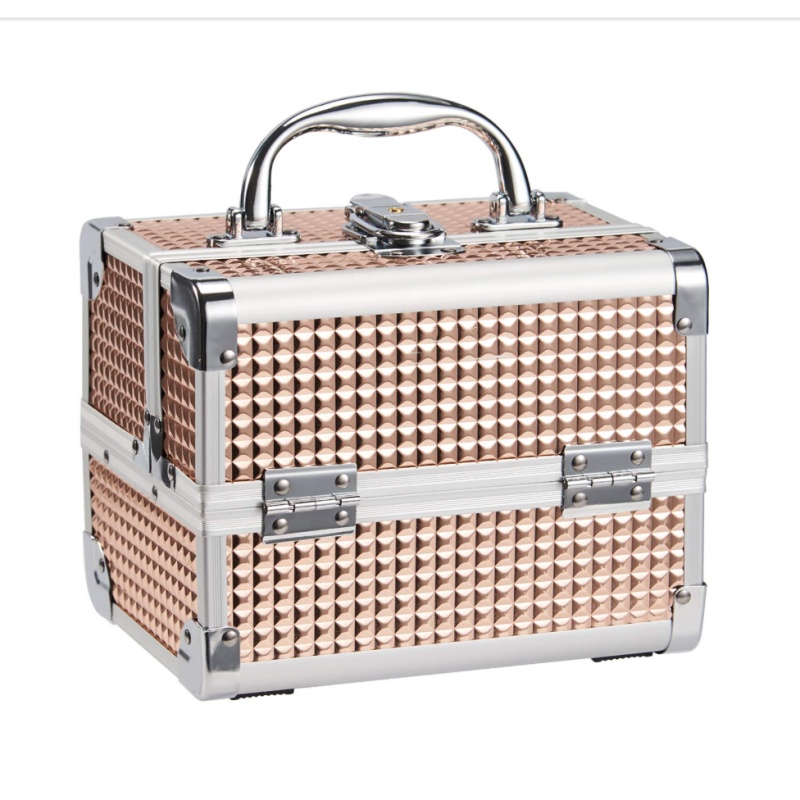 https://www.luckycasefactory.com/blog/why-high-end-brands-are-recommending-aluminum-cases-for-cosmetic-kits/