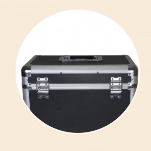 https://www.luckycasefactory.com/aluminum-microphone-case-with-compartment-product/