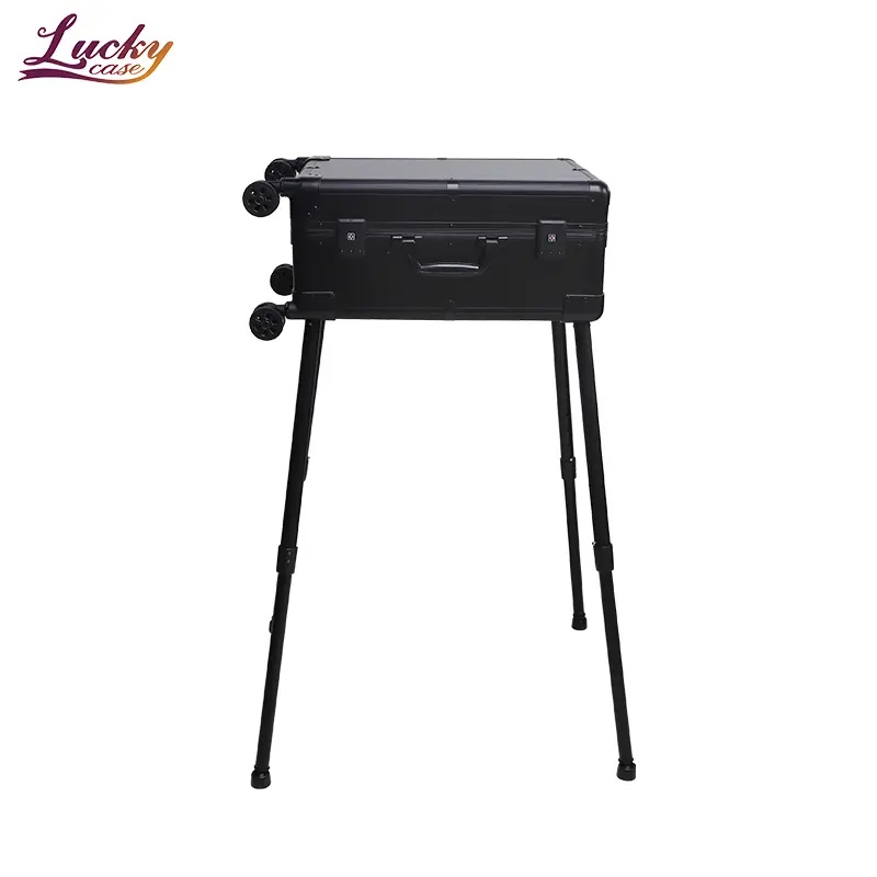 https://www.luckycasefactory.com/blog/from-makeup-case-to-studio-how-to-set-up-your-makeup-station-in-60-seconds/