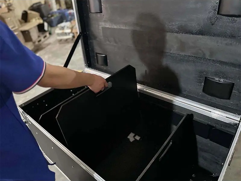 https://www.luckycasefactory.com/blog/cable-flight-case-a-practical-guide-to-transport-storage-and-protection/