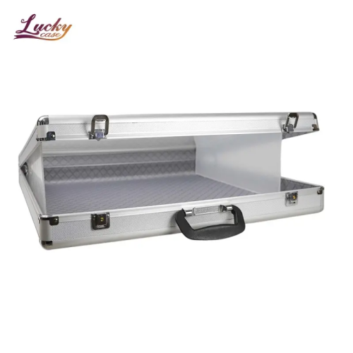 https://www.luckycasefactory.com/blog/why-custom-aluminum-display-cases-are-becoming-a-smarter-choice-for-b2b-product-presentation-in-2026/