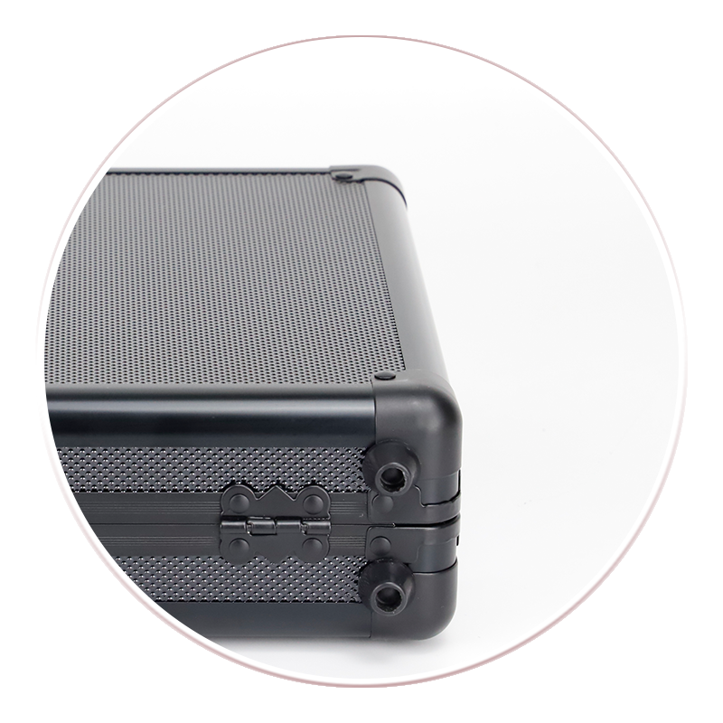 https://www.luckycasefactory.com/custom-portable-aluminum-case-with-customizable-diy-foam-product/