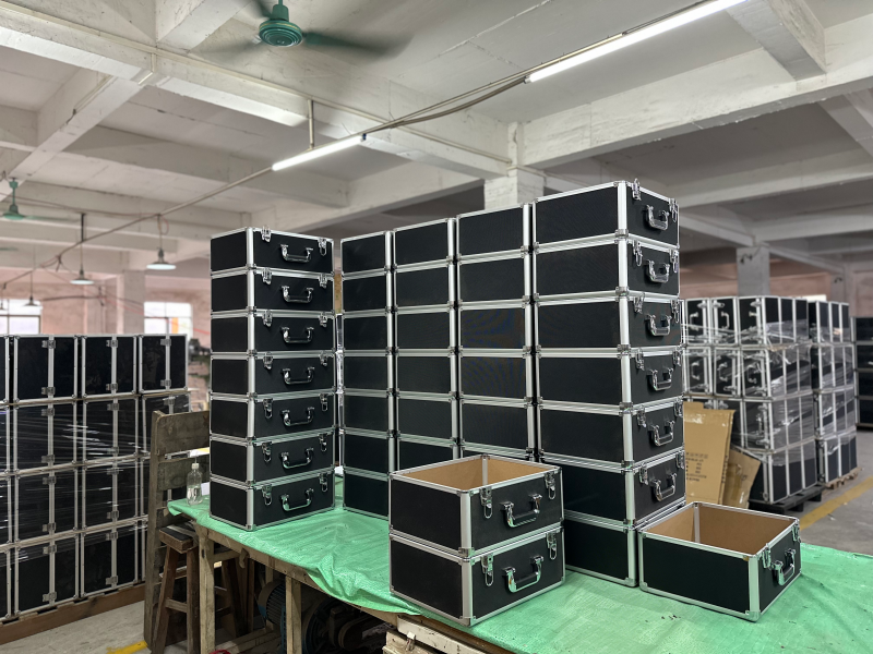 https://www.luckycasefactory.com/blog/aluminum-case-manufacturer-china-custom-equipment-protection-solutions-for-global-businesses/