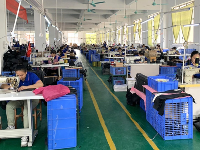 https://www.luckycasefactory.com/blog/aluminum-case-manufacturer-china-custom-equipment-protection-solutions-for-global-businesses/