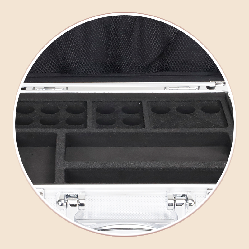 https://www.luckycasefactory.com/portable-custom-silver-aluminum-medical-case-with-custom-interior-product/