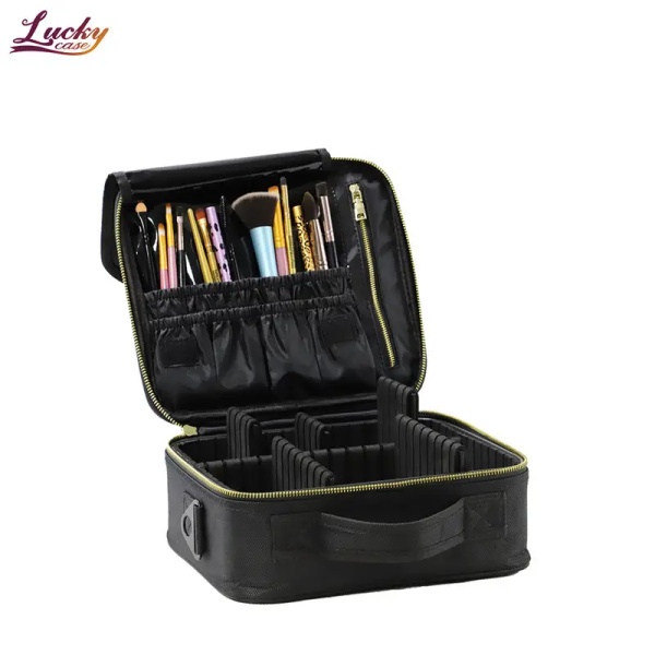 https://www.luckycasefactory.com/blog/oxford-makeup-bags-understanding-their-durability-and-lifespan/
