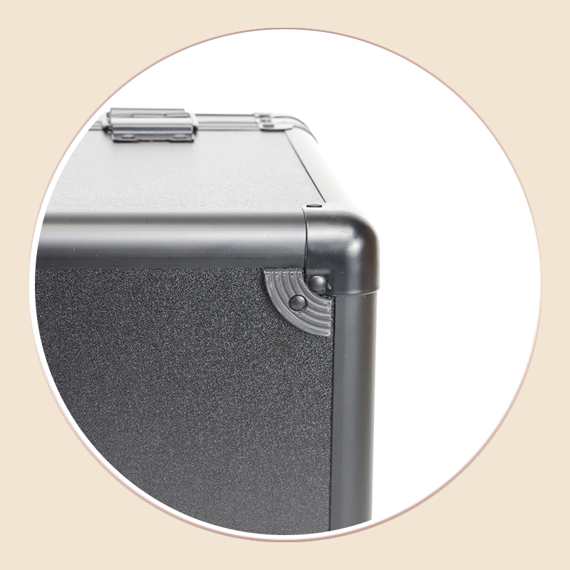 https://www.luckycasefactory.com/aluminum-equipment-case-with-eva-foam-for-laser-therapy-machines-product/