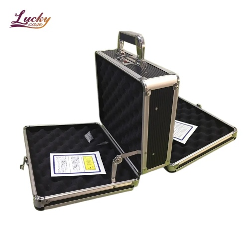 https://www.luckycasefactory.com/blog/types-of-aluminum-cases-a-guide-to-professional-case-options/