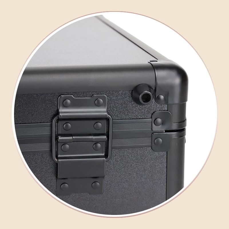 https://www.luckycasefactory.com/custom-aluminum-case-with-shockproof-wavy-foam-for-equipment-and-instrument-product/