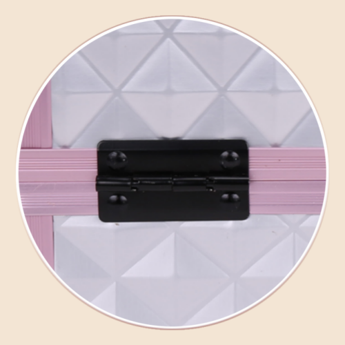 https://www.luckycasefactory.com/portable-hard-shell-beauty-case-with-mirror-and-2-trays-product/