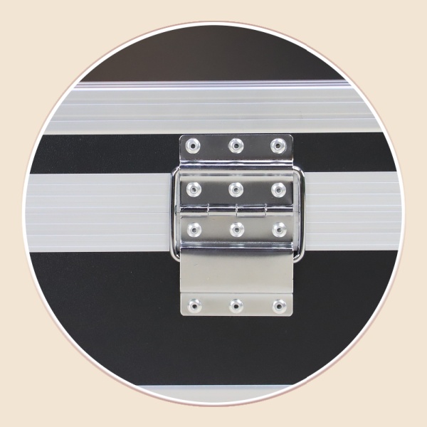 https://www.luckycasefactory.com/custom-long-flight-case-with-wheels-for-equipment-transport-product/