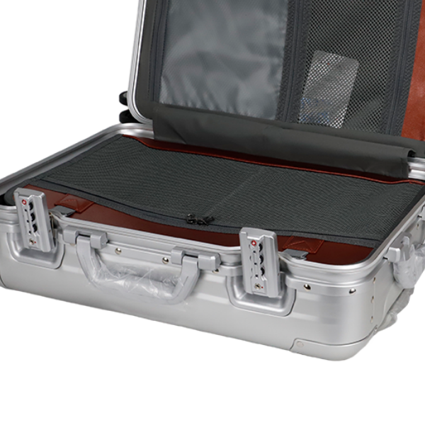 https://www.luckycasefactory.com/blog/aluminum-travel-case-and-suitcase-guide/