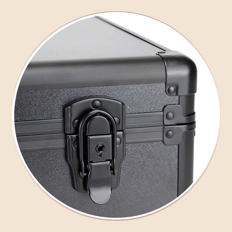https://www.luckycasefactory.com/custom-aluminum-case-with-shockproof-wavy-foam-for-equipment-and-instrument-product/