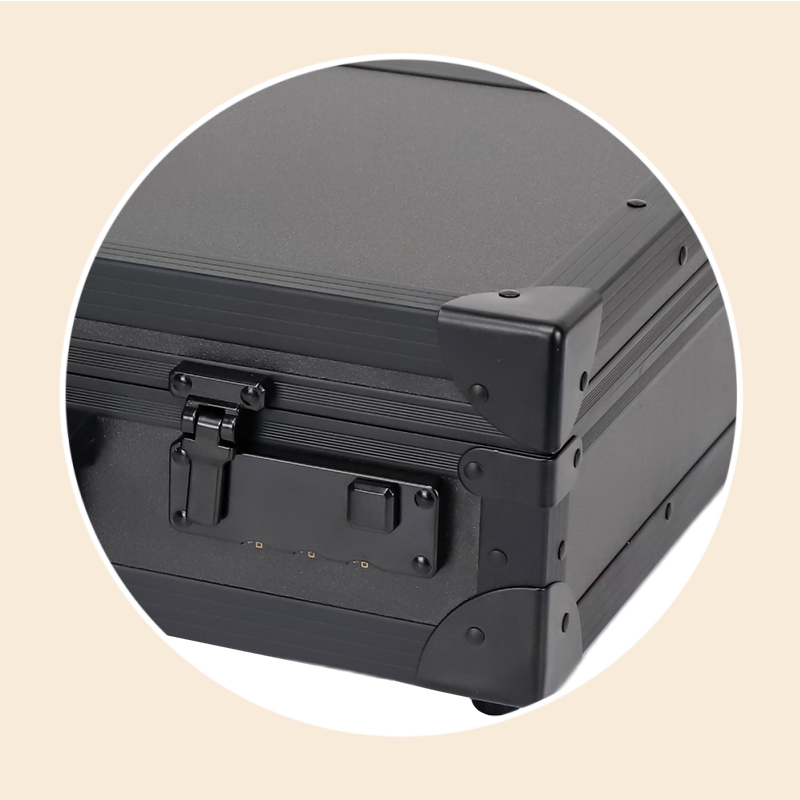 https://www.luckycasefactory.com/black-custom-aluminum-hookah-case-with-eva-foam-interior-product/