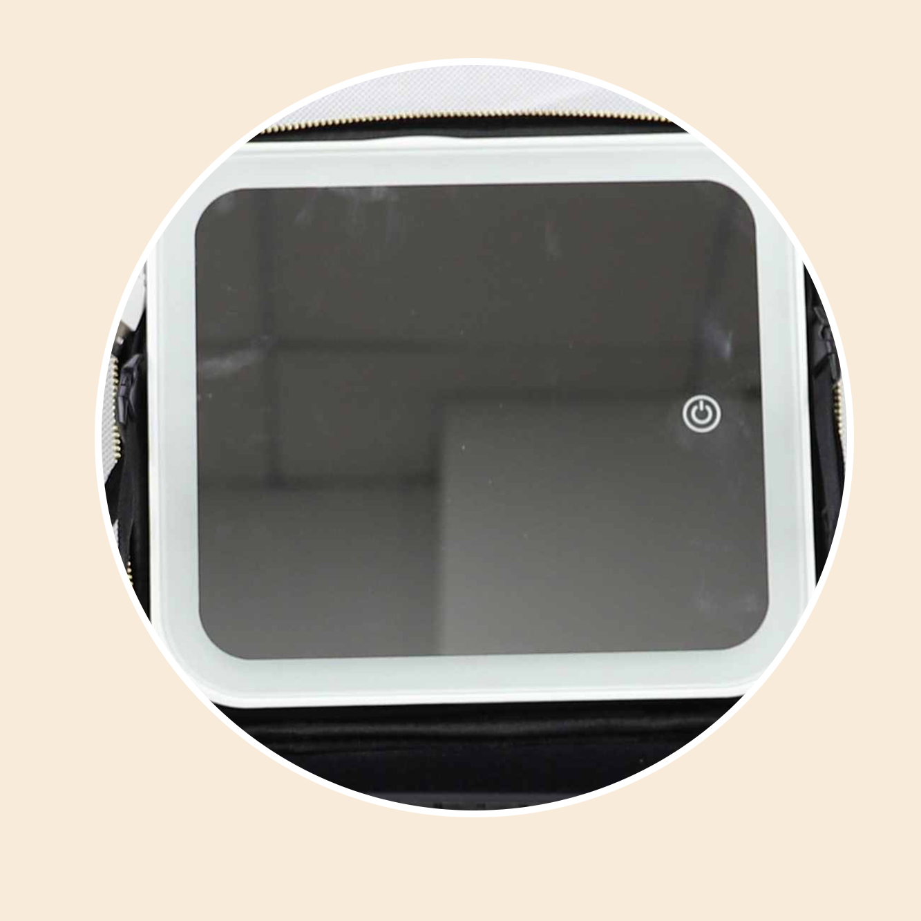https://www.luckycasefactory.com/makeup-bag-with-led-mirror-and-adjustable-dividers-product/