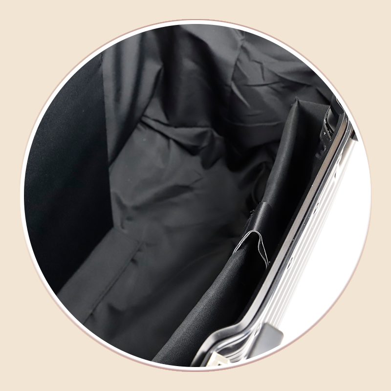 https://www.luckycasefactory.com/black-magnesium-aluminum-alloy-luggage-with-trolley-product/