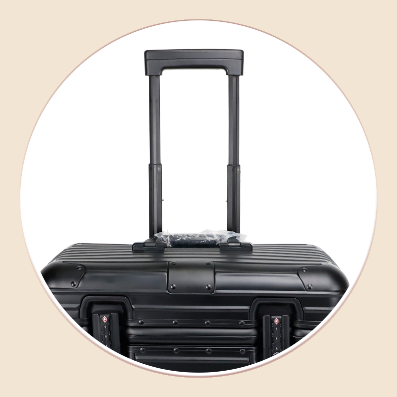 https://www.luckycasefactory.com/black-magnesium-aluminum-alloy-luggage-with-trolley-product/