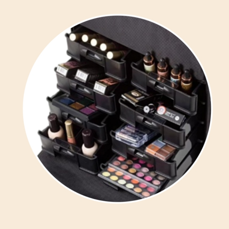https://www.luckycasefactory.com/professional-rolling-makeup-bag-2-in-1-travel-makeup-organizer-product/