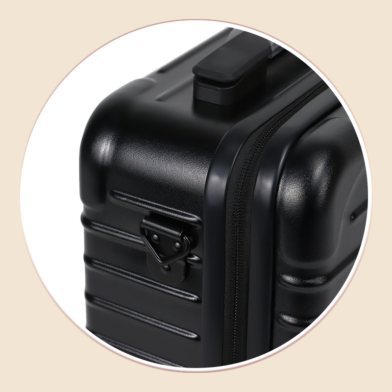 https://www.luckycasefactory.com/custom-black-abs-makeup-case-with-eva-dividers-product/