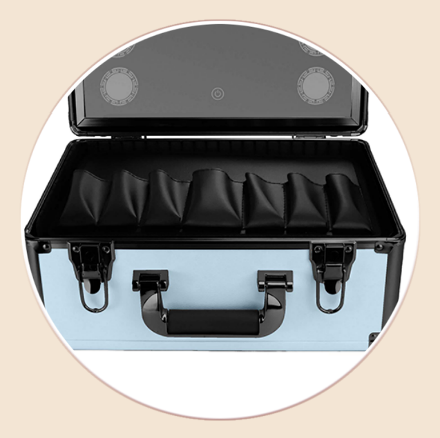 https://www.luckycasefactory.com/portable-makeup-case-with-led-mirror-customizable-beauty-storage-design-product/