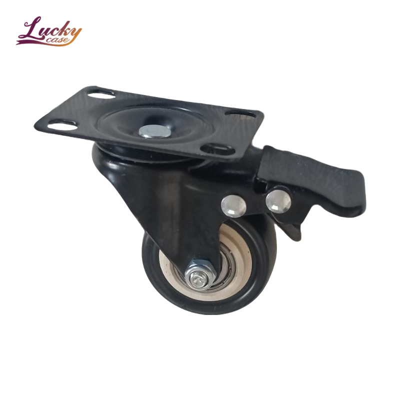 https://www.luckycasefactory.com/universal-flight-case-hardware-kit-with-mounting-accessories-product/