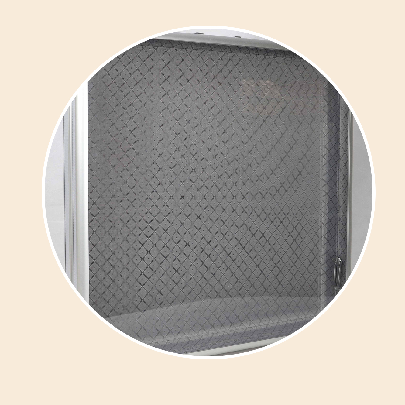 https://www.luckycasefactory.com/aluminum-case-acrylic-display-case-for-sports-card-protection-product/