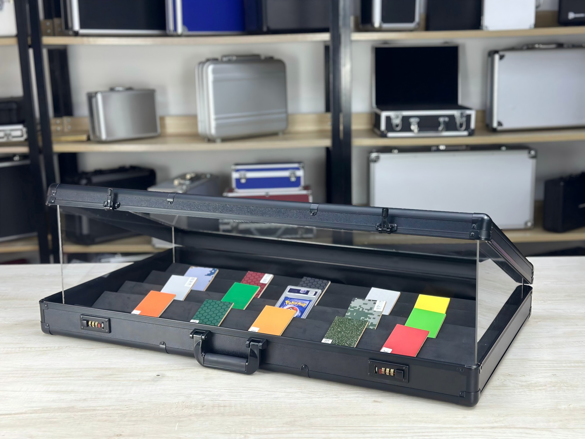 https://www.luckycasefactory.com/blog/why-custom-aluminum-display-cases-are-becoming-a-smarter-choice-for-b2b-product-presentation-in-2026/