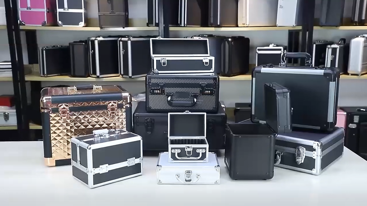 https://www.luckycasefactory.com/blog/top-5-custom-aluminum-case-manufacturers-for-oem-industrial-applications/
