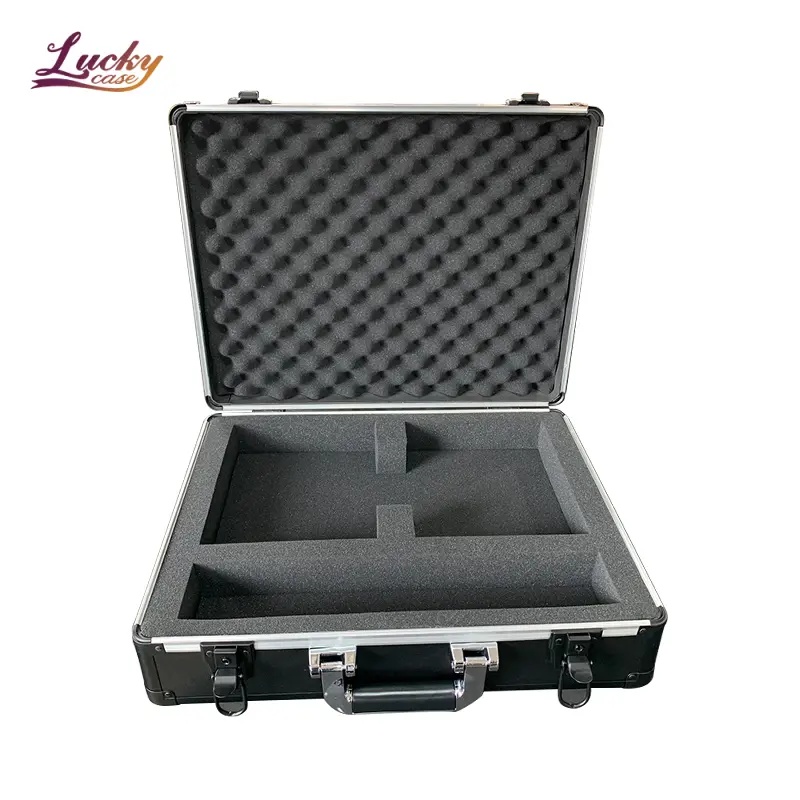 https://www.luckycasefactory.com/blog/how-to-design-the-interior-of-a-custom-equipment-case-for-maximum-protection/