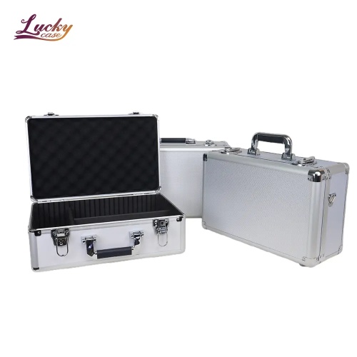 https://www.luckycasefactory.com/blog/how-to-choose-the-right-custom-equipment-case-protection-branding-logo-options-compared/