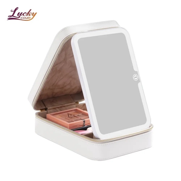 https://www.luckycasefactory.com/blog/can-a-makeup-bag-be-equipped-with-a-mirror/
